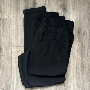 Calia by Carrie Underwood Black Athleisure Joggers size small